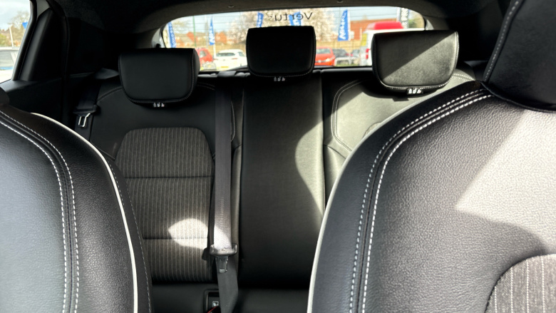 Renault Clio 1.6 E-TECH full hybrid 145 Techno 5dr Auto Hybrid Hatchback